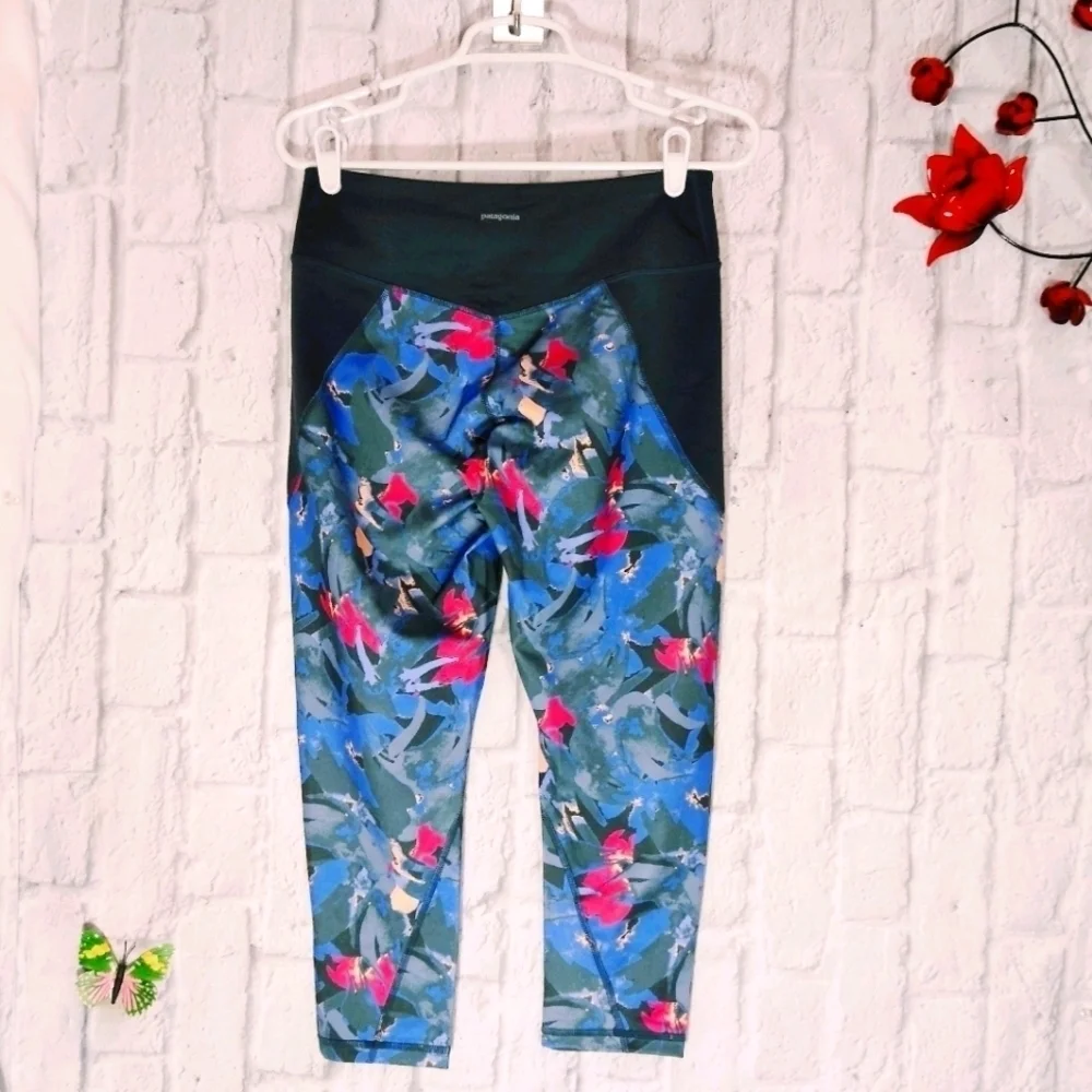 Patagonia Women's M Floral‎ Print Crop Legging Yoga Workout